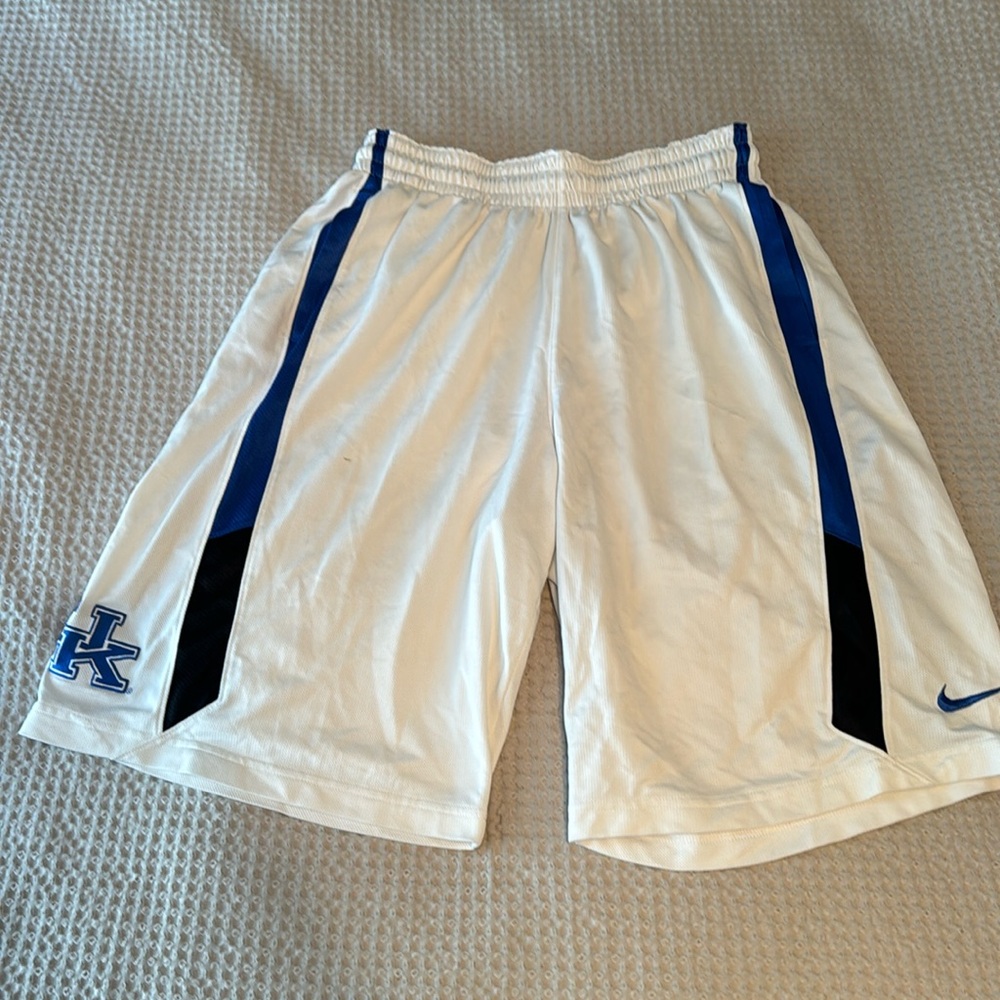 Kentucky Men's Nike Dri-Fit Shorts - Large